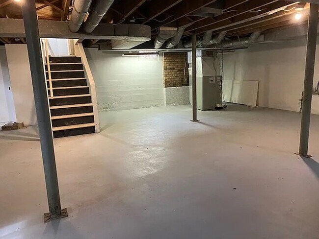 Building Photo - Click the “Apply Now” button or email wapmrentals@gmail.com for a prompt response.