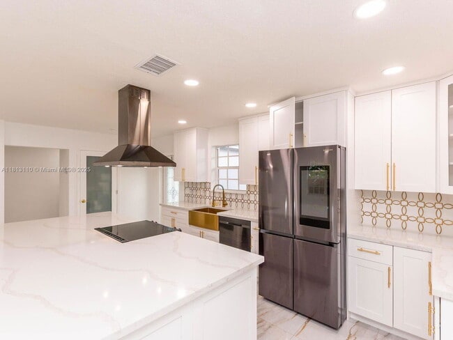 Building Photo - 611 SW 64th Way