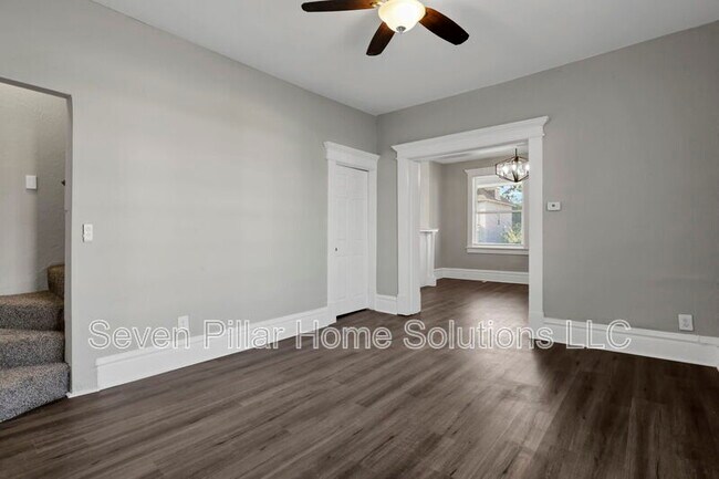 Building Photo - 1544 Granville St