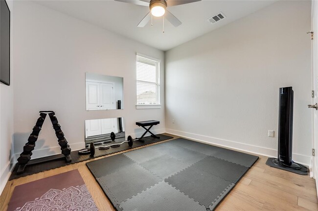 Building Photo - 8608 McKamy Dr