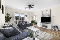Building Photo - 5751 Oyster Catcher Dr