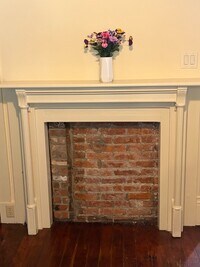 Building Photo - 553 Lilly Ave