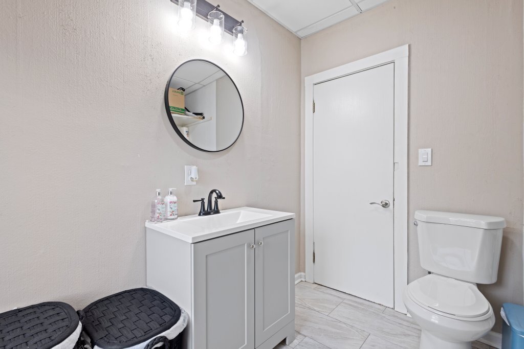 Building Photo - 450 W Galena Blvd