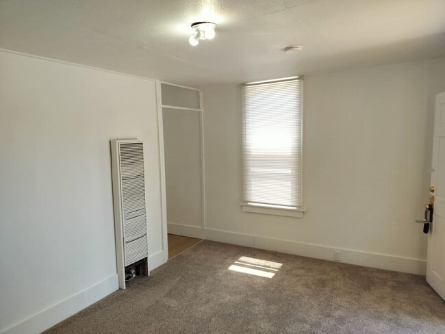 Primary Photo - 2656 Adams Ave