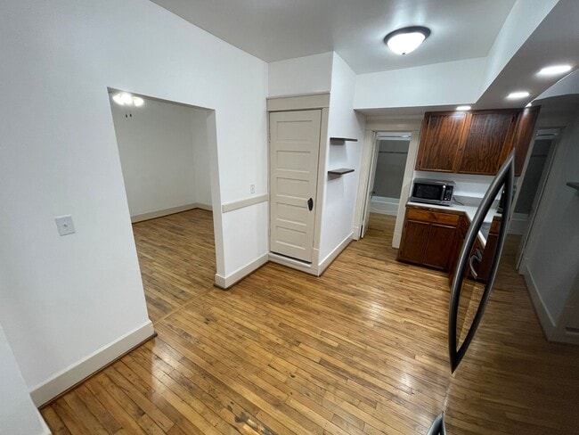 Building Photo - New Appliances + HUGE Fenced Backyard