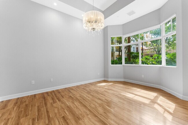 Building Photo - 16102 Emerald Estates Dr
