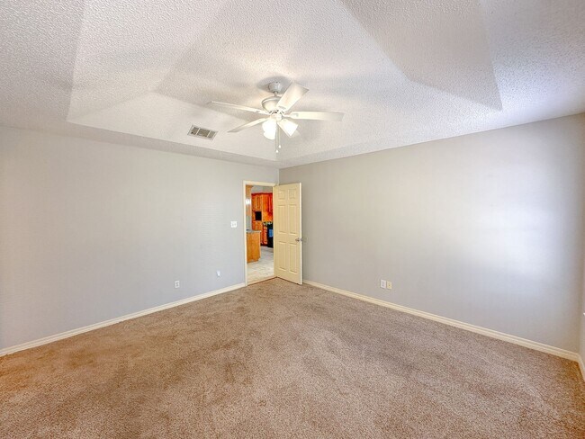 Building Photo - 3 Bedroom 2 Bath home in Marblehead Estates, located in Milton, FL!