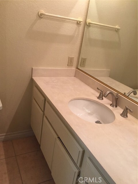 Building Photo - 46 Exeter