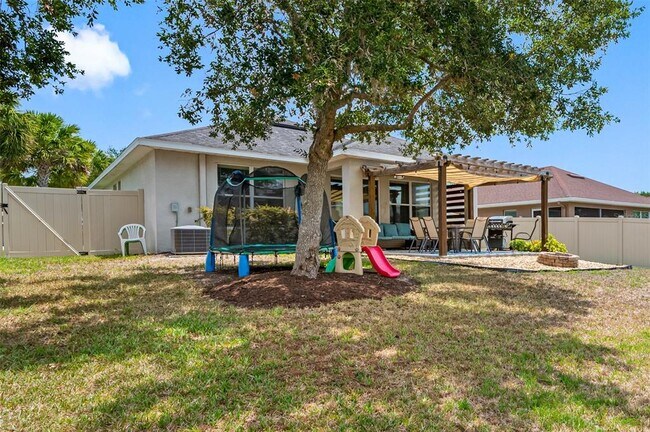 Building Photo - 17414 New Cross Cir