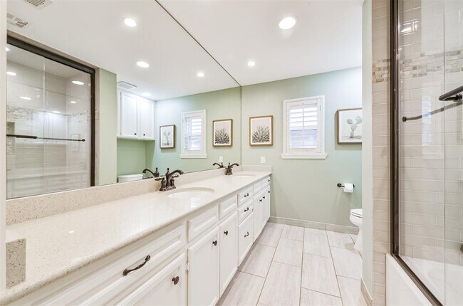 Building Photo - 5006 Shady Nook Ct