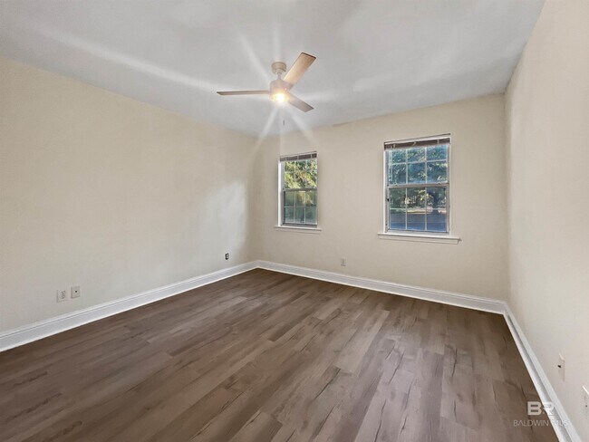 Building Photo - 15 Twin Echo Ct