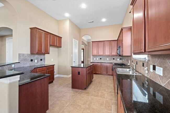 Building Photo - 23010 Prairie Lake court