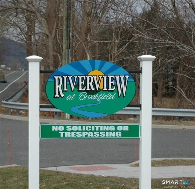 Building Photo - 16 Riverview Ct