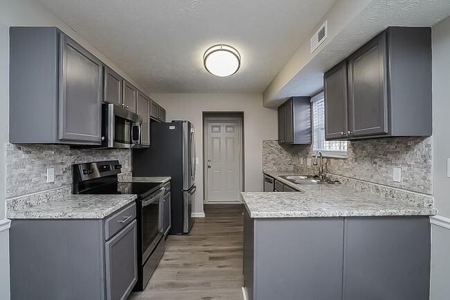 Building Photo - 123 Walton Village Dr