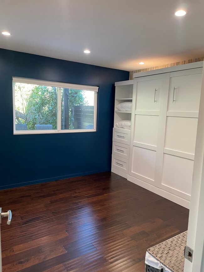 Building Photo - 18003 Tiara St