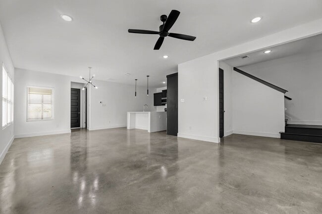 Building Photo - 3013 Alpha Wolf Ct