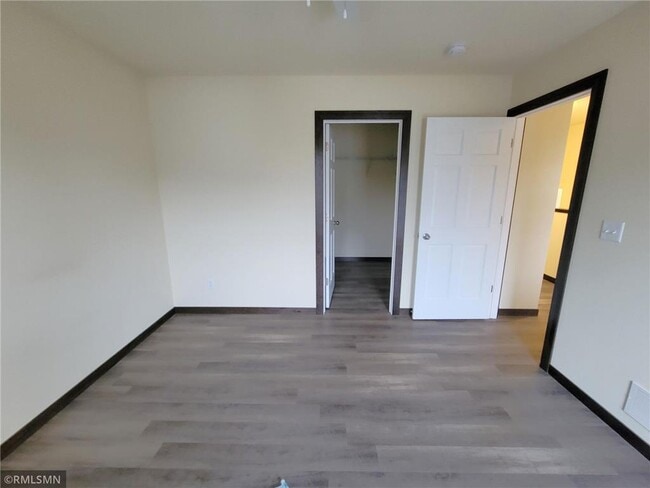 Building Photo - 303 S Wasson Ln