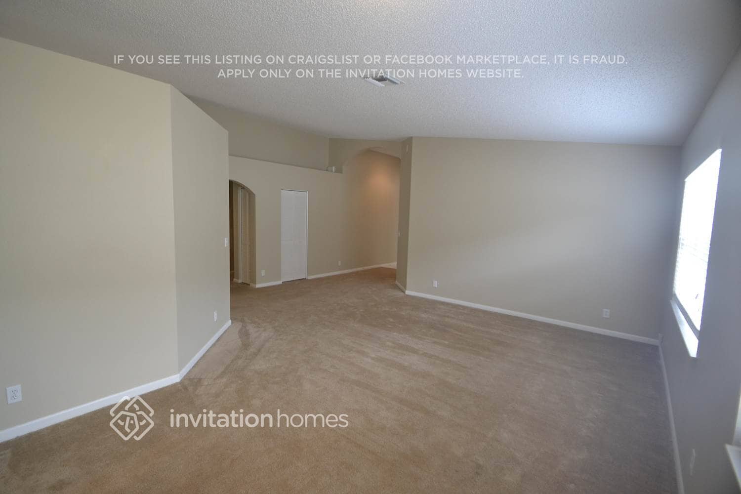 Building Photo - 1796 S Club Dr