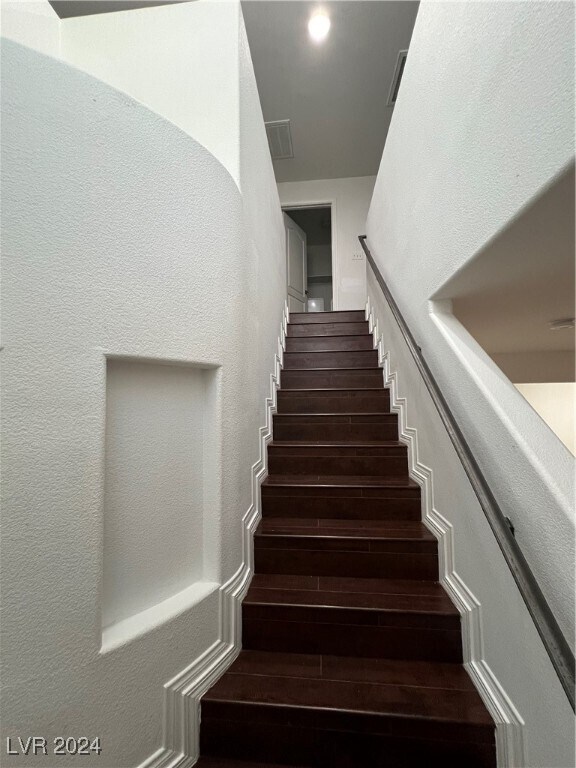 Building Photo - 9136 Wine Cellar Ave