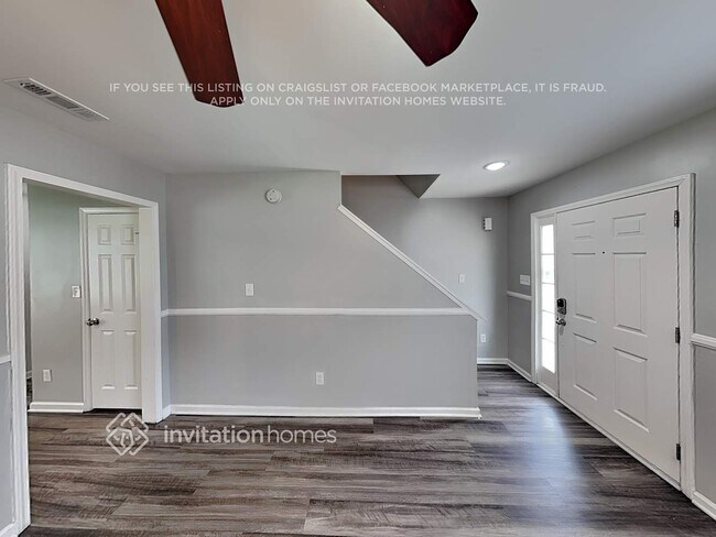 Building Photo - 716 Raindrops Rd