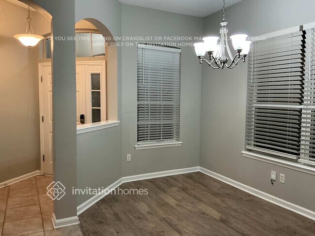 Building Photo - 3826 Westridge Dr