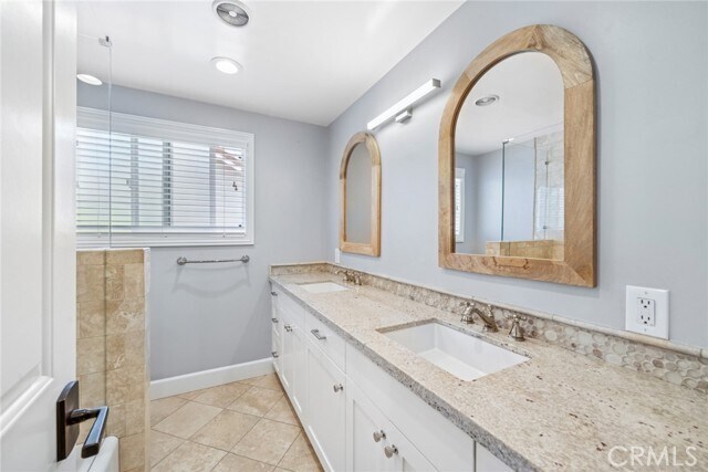 Building Photo - 25101 Northrup Dr