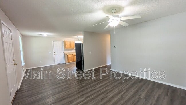 Building Photo - 8660 Figland Ave