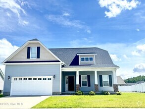 Building Photo - 361 Sequoia Dr