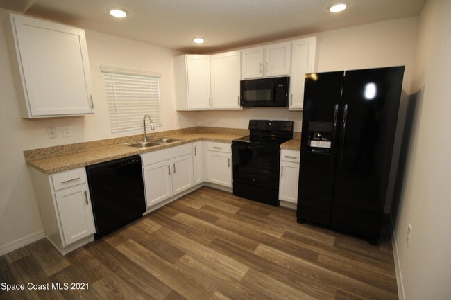 Building Photo - 1825 Tulane Ave SE