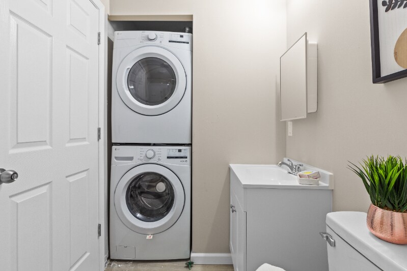 Building Photo - 3166 Oregon Ave