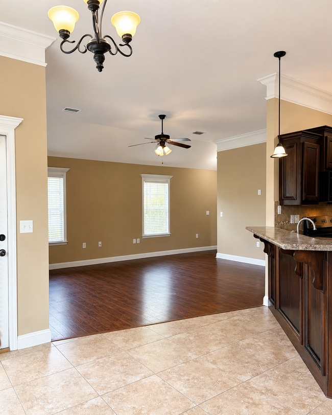 Building Photo - 4028 Glen Laurel Dr N
