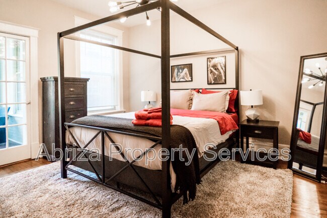 Building Photo - 1651 S Spring Ave