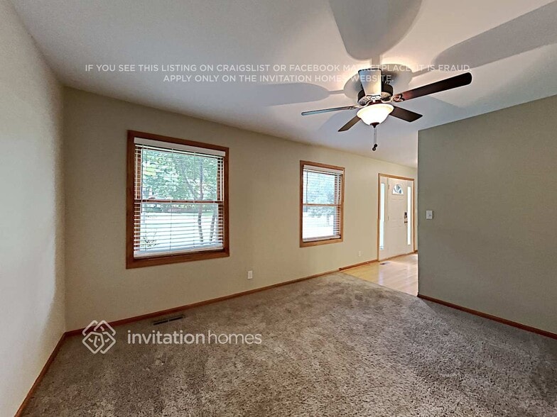 Building Photo - 330 Bayberry Ct