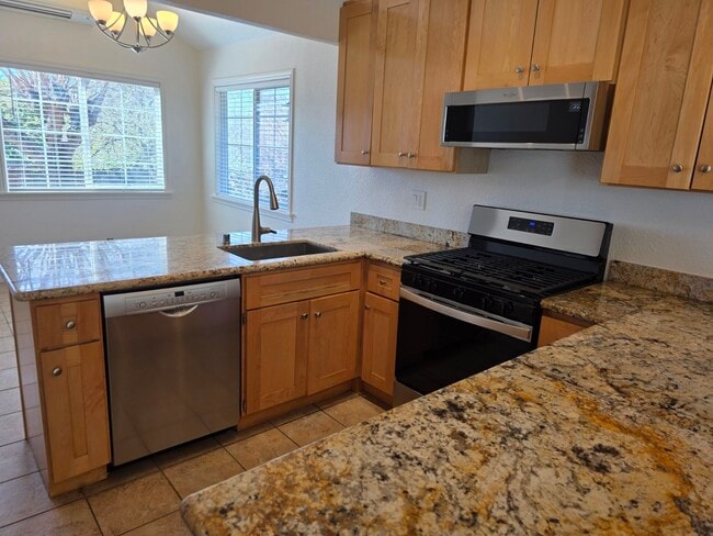 Building Photo - 437 Korbel Pl