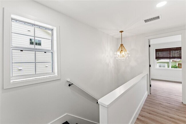 Building Photo - 4501 N Highland Ave