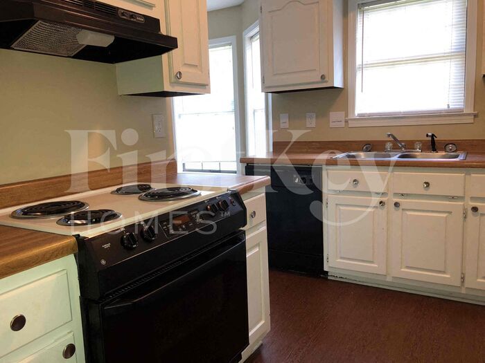 Building Photo - 3758 Rippling Creek Ln