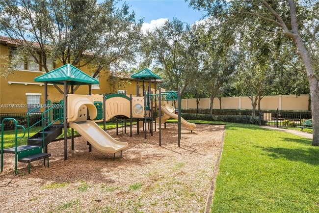 Building Photo - 604 SW 147th Ave