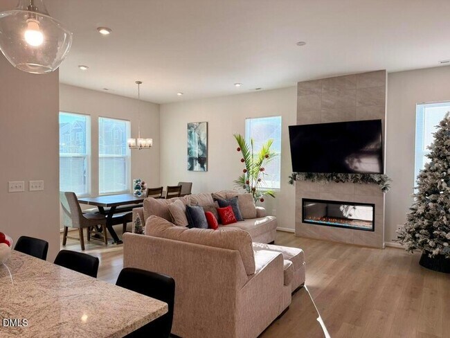 Building Photo - 52 Comfort Ct