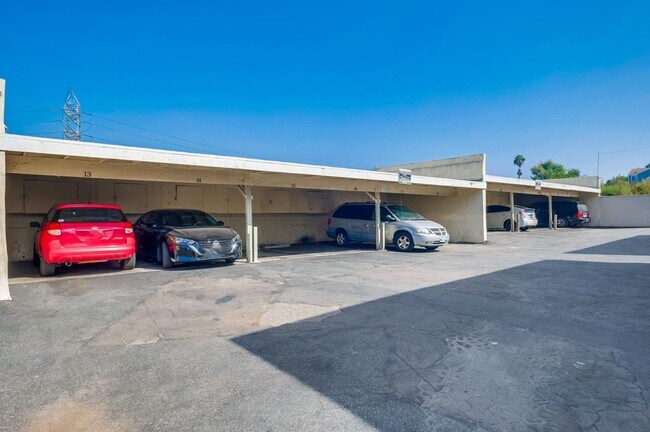 Building Photo - 1735 W 120th St