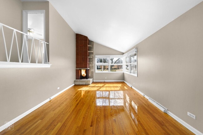 Building Photo - 393 Huntington Ln