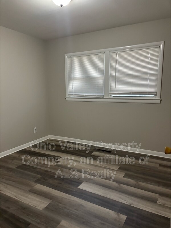 Building Photo - 2925 Rio Rita Ave