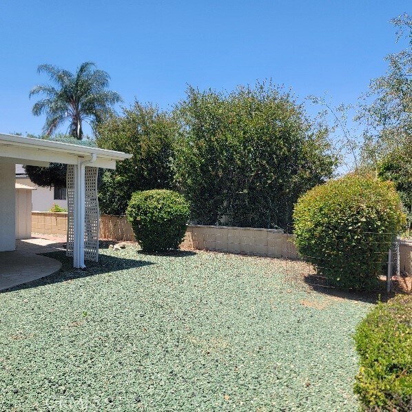 Building Photo - 28894 Portsmouth Dr
