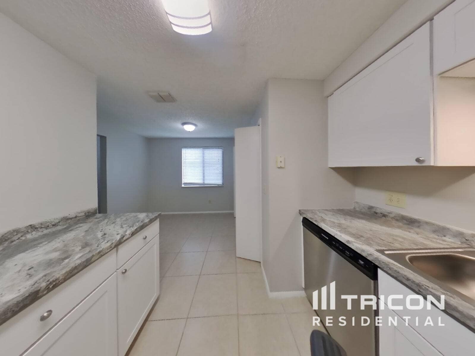 Building Photo - 8338 Knotts Landing Dr E