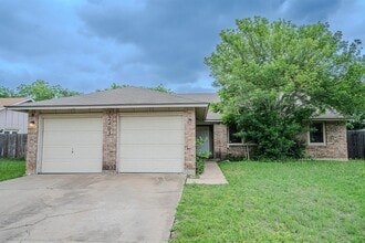 Building Photo - 12403 Tree Line Dr