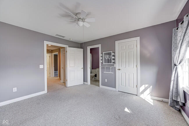 Building Photo - 2009 W 250 N