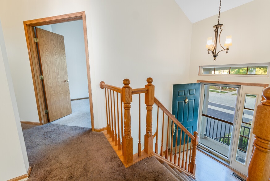 Building Photo - 992 Manchester Cir