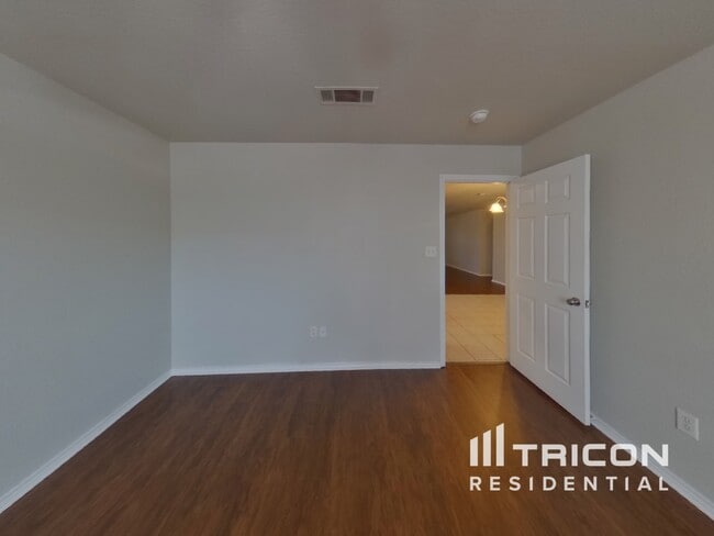 Building Photo - 215 Bobbie Ann Ct