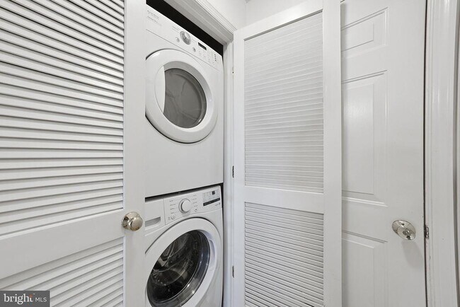 Building Photo - 6603 Netties Ln