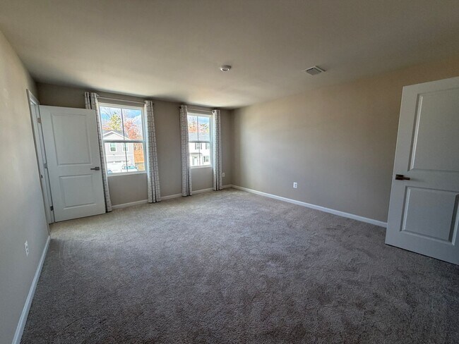 Building Photo - 59 Glacier Ave