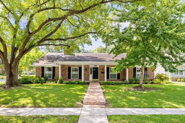 Primary Photo - 10603 Lynbrook Dr